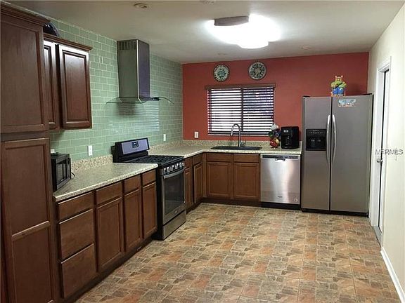 3rd image of 10841 William And Mary Ct