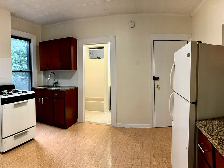 70 Nevins St #5 — Photo 20