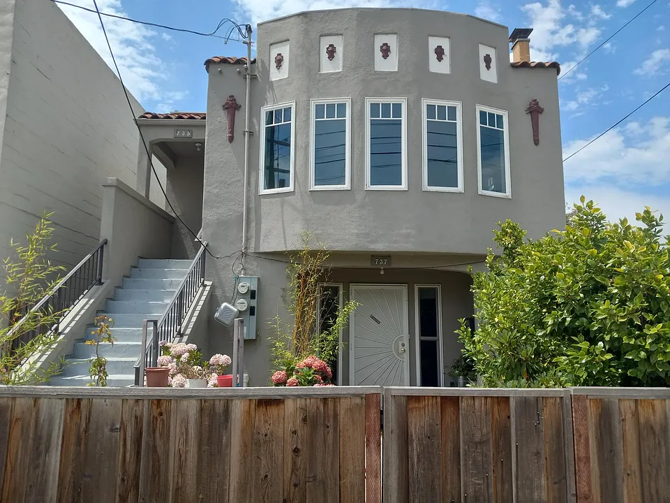 Front of duplex