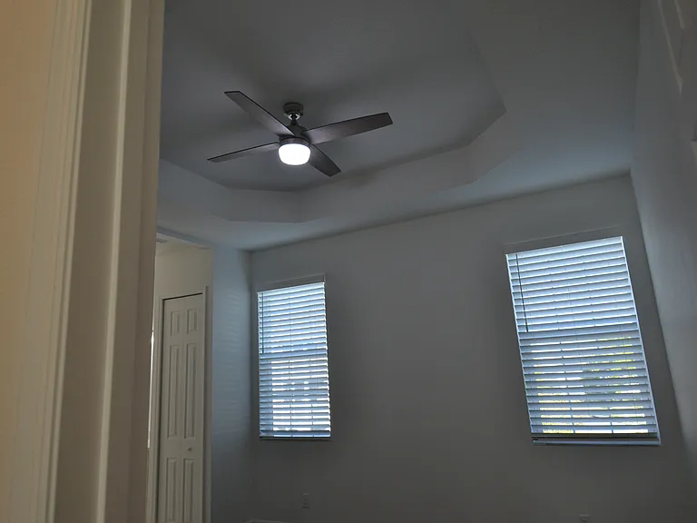 5728 Biscayne Ct — Photo 12