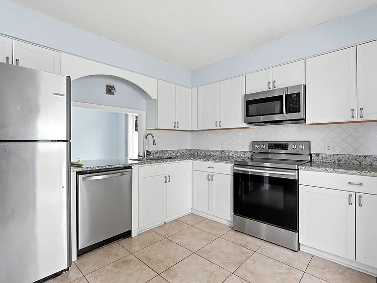 1451 Turkey Ridge Dr #D — Photo 26