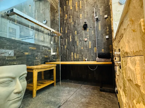 119-49 Union Turnpike image 3 of 7