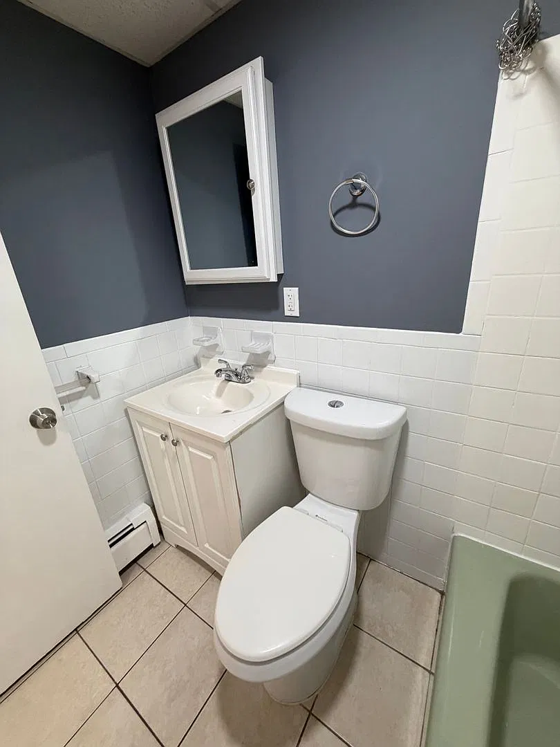 Willard Street Apartments offers the perfect location, with easy access to all major Highways 495... — Photo 3