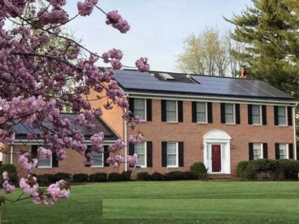 20901 Lochaven Ct, Gaithersburg, MD 20882