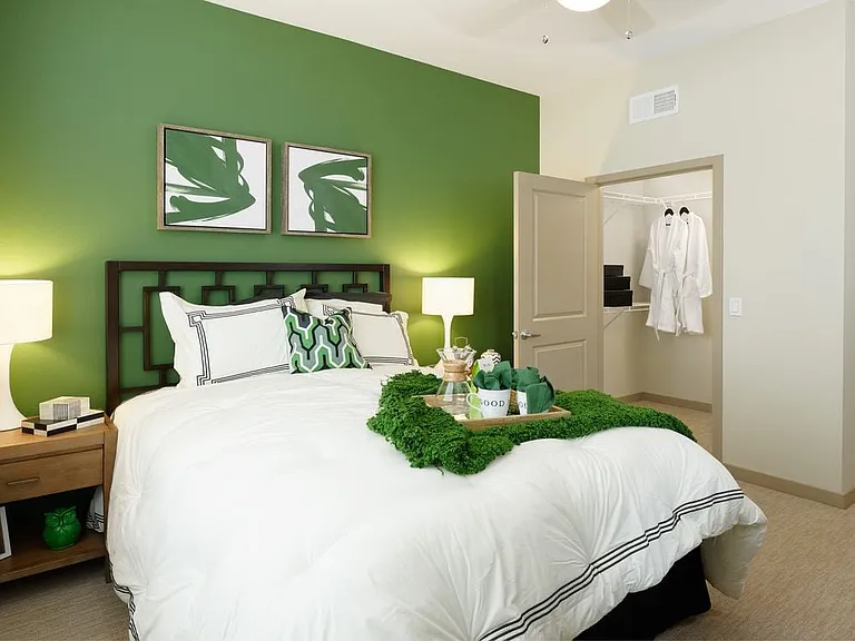 One Bedroom Apartment Master Bedroom with Walk-In Closet