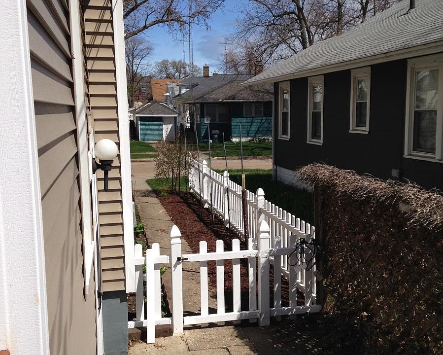 Side garden