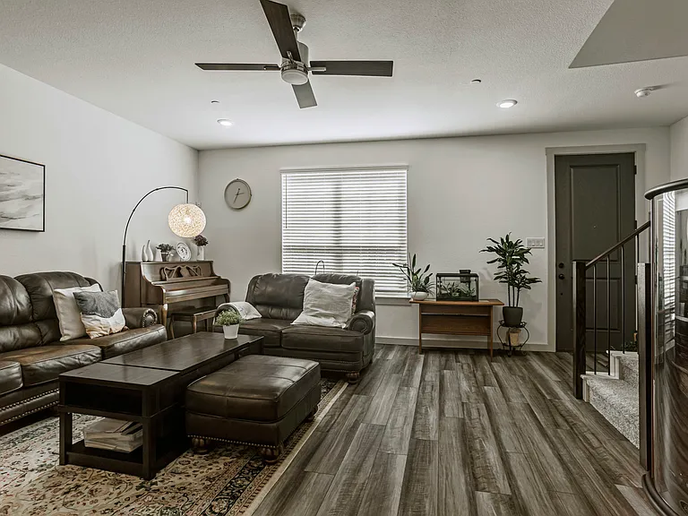 669 Vista Oaks Rd — Photo 4