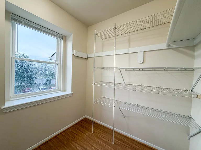 2407 Vineyard Ln — Photo 15