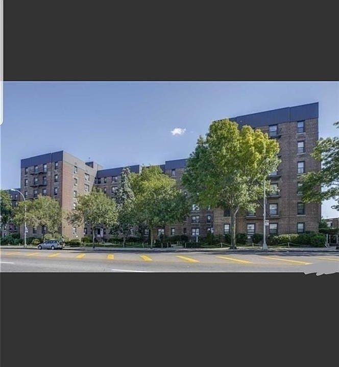 1st image of 11250 Northern Blvd APT 1E
