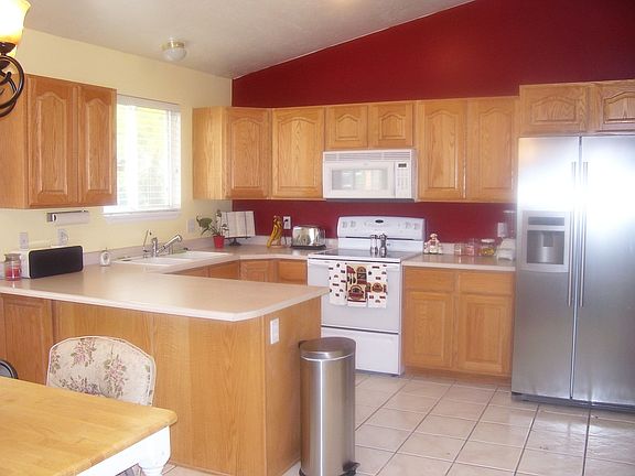 Vaulted & Open Kitchen