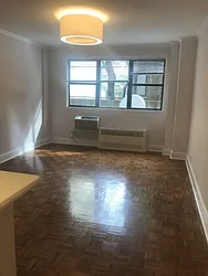 Rented by Metropolis Real Estate of Manhattan