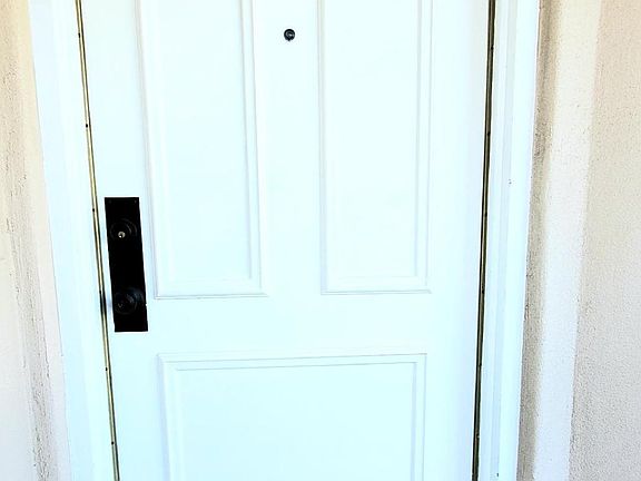 3rd image of 1559 S Armacost Ave #203