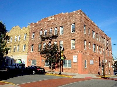 2nd image of 152 Park Ave #935ADE212