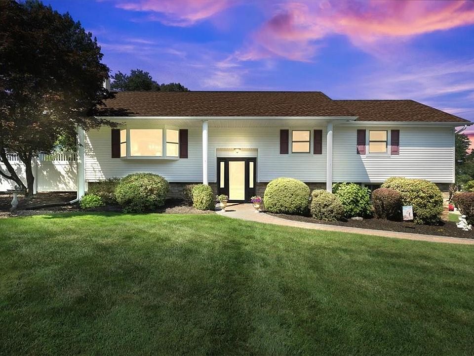 1st image of 3349 Quinlan Street