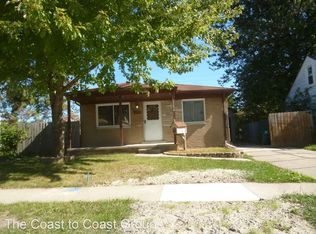 22030 Cushing Ave, Eastpointe, MI 48021