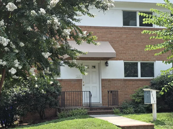 4114 18th Rd N Unit 2, Arlington, VA 22207