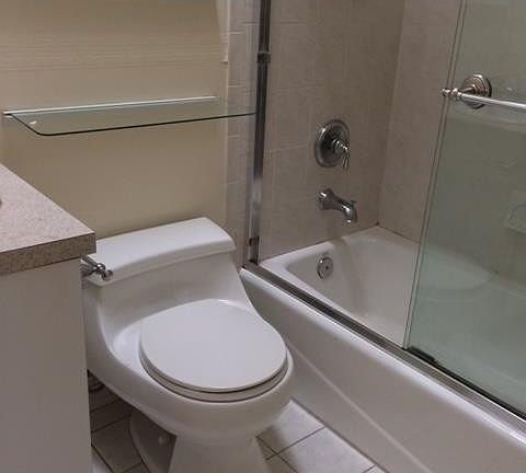4th image of 8271 Country Pointe Cir
