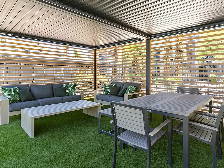 Outdoor Lounge