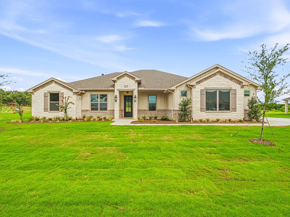 1st image of 101 Eagle Court Gln