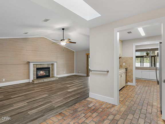 4th image of 3133 Lawton Ct