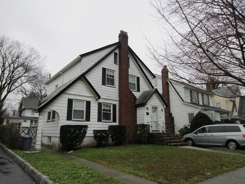2nd image of 41 Ernst Ave