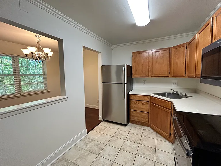 228 Crocker Dr #F — Photo 18