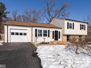 610 Worchester St, Herndon, VA 20170