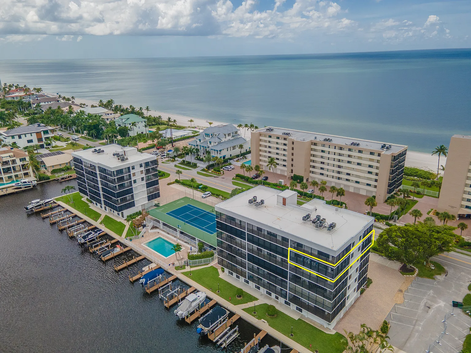 10482 Gulf Shore Dr — Photo 3