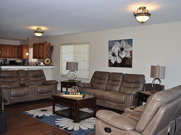 5th image of 2914 Southlawn St