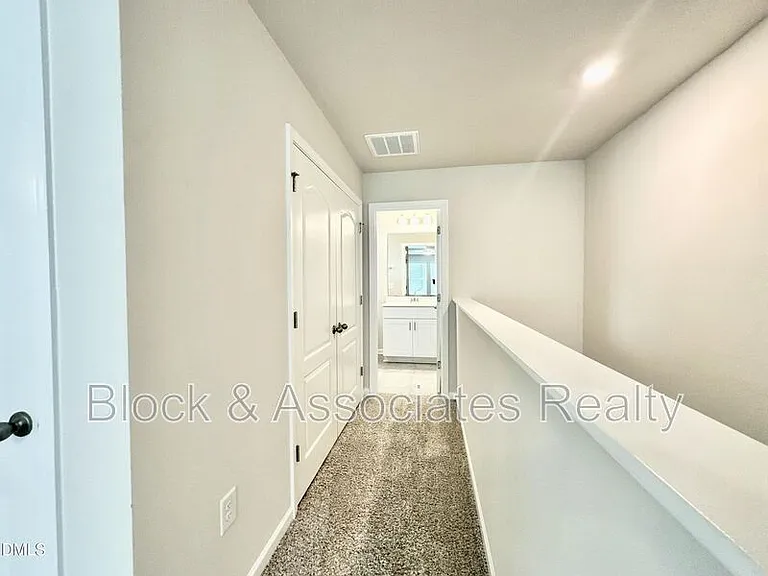 104 Sweet Olive St — Photo 9