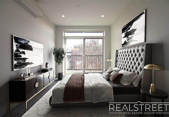 3rd image of 730 E 32nd St #5