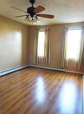 1st image of 1 King St Unit 102