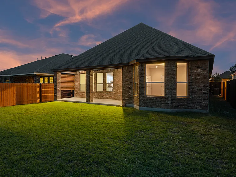 2428 Granite Hill Dr — Photo 89