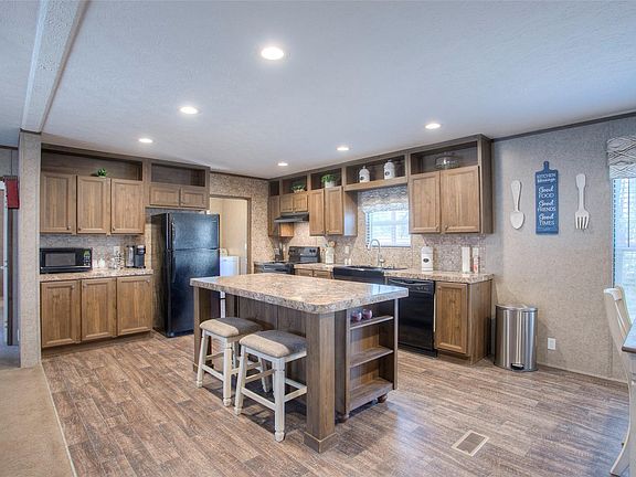 2nd image of 277 Rio Grande Dr