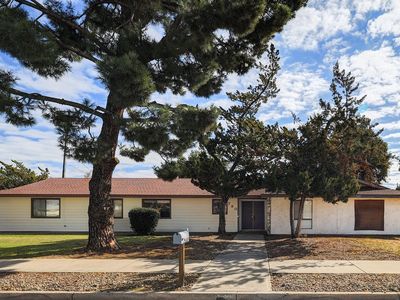 780 N Elmwood Avenue, Lindsay, CA, 93247