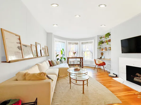 426 Marlborough St APT 5, Boston, MA 02115