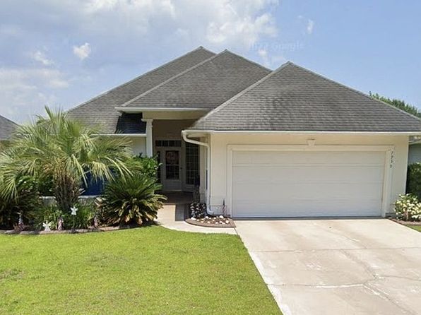 7939 Leeward Ln
