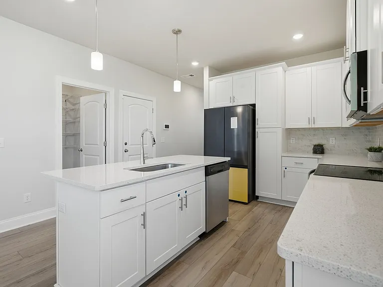 282 Netherlands Blvd #1 — Photo 9