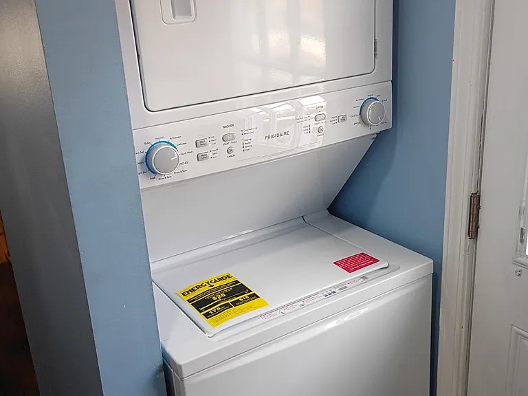 in unit brand new washer/dryer