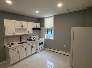 539 E Jersey St #A, Elizabethport, NJ 07206