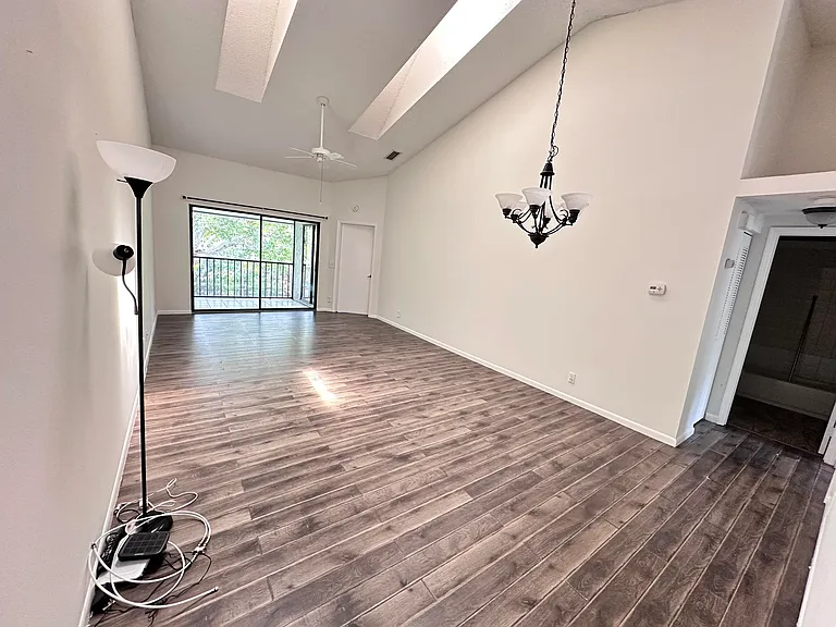306 Harbour Pointe Way — Photo 19