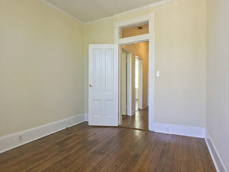 407 E Park Ave — Photo 14