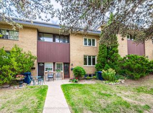 4 Burdock Ln, Toronto, ON M3C 2G5