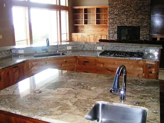 Granite counters & stainless steel appl.