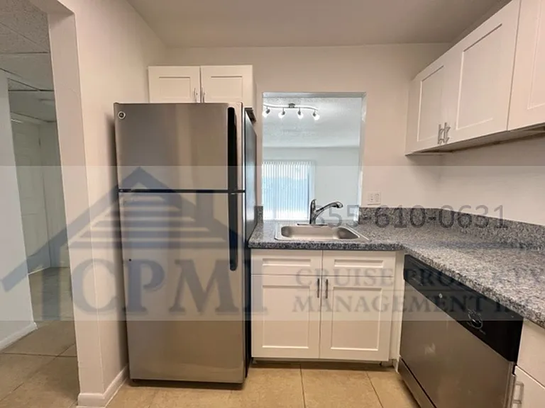 Colonial Village - 7550 Stirling Rd — Photo 51