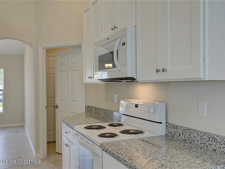 426 Lanfair Ave — Photo 15