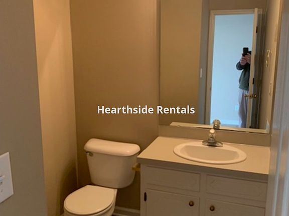 4th image of 3900 Sterling Pointe Dr Unit Aa1
