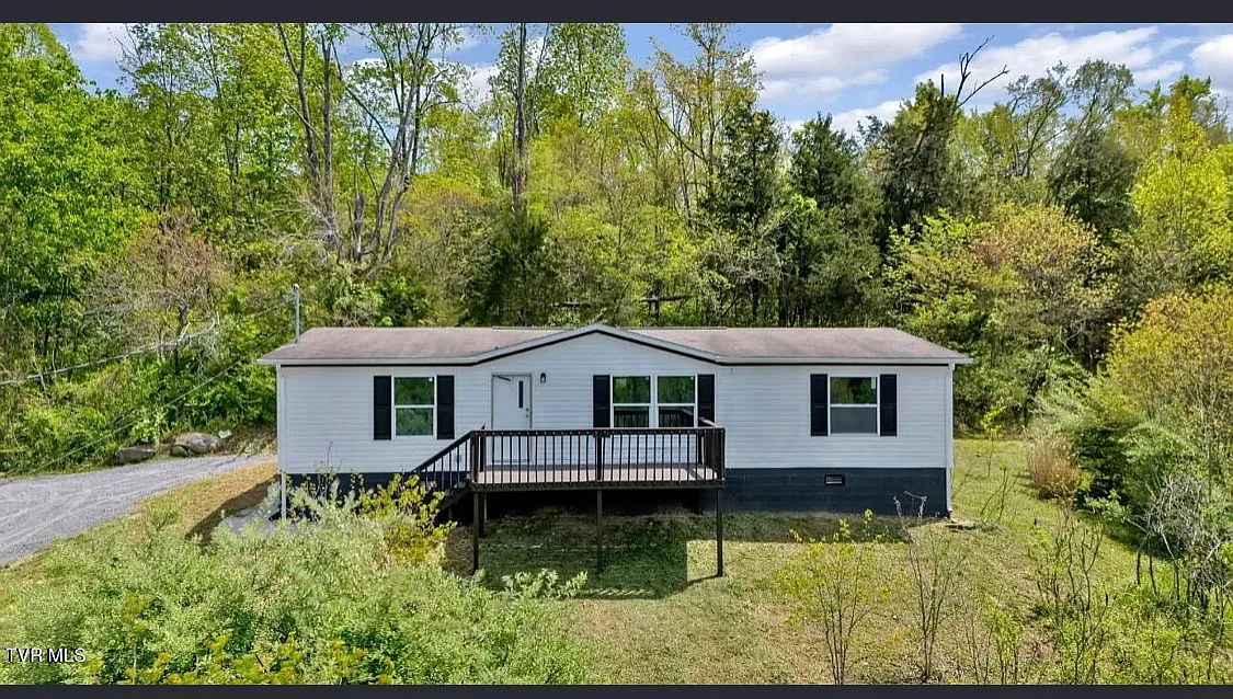 255 Kistner Rd — Photo 3