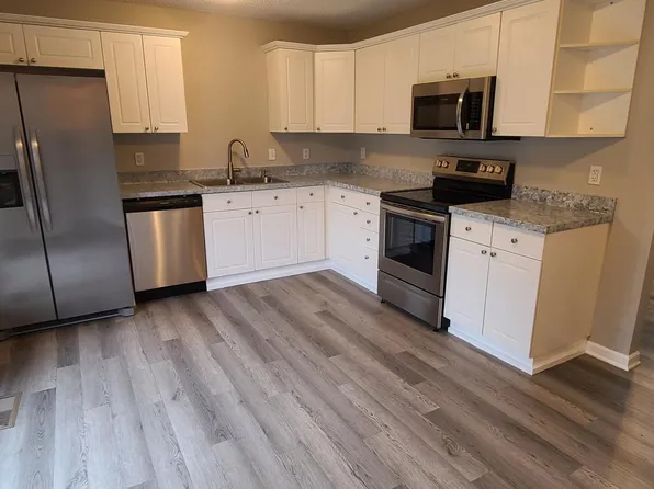 4520 NW 57th St, Kansas City, MO 64151