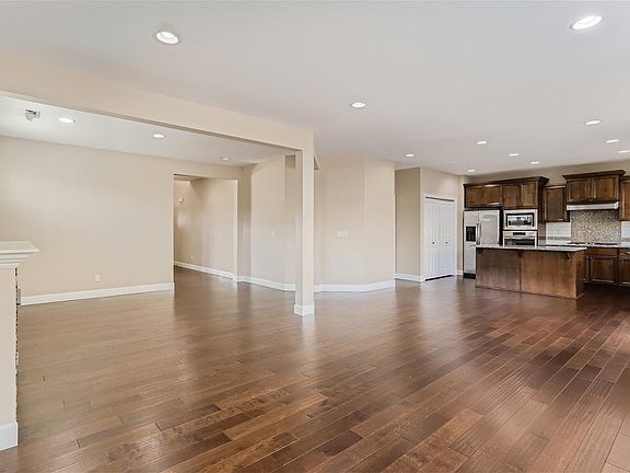 Spacious Living room
